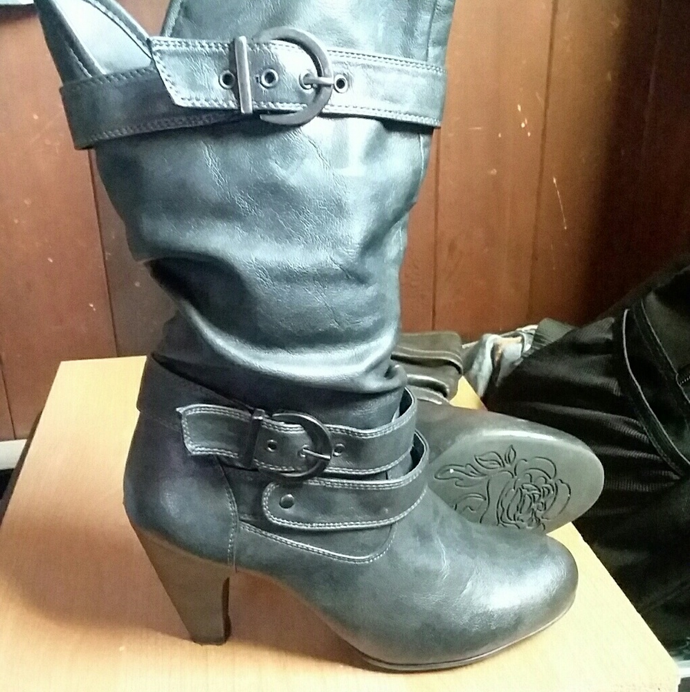 💓White Mt. Gray heel boots